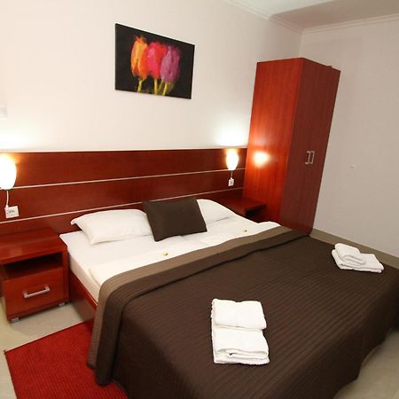 Guesthouse Villa Inn Суботиця Екстер'єр фото