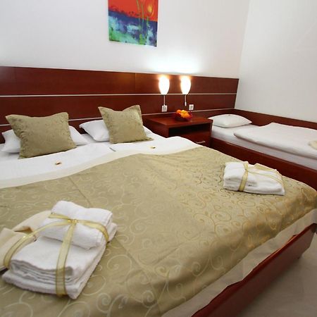 Guesthouse Villa Inn Суботиця Екстер'єр фото