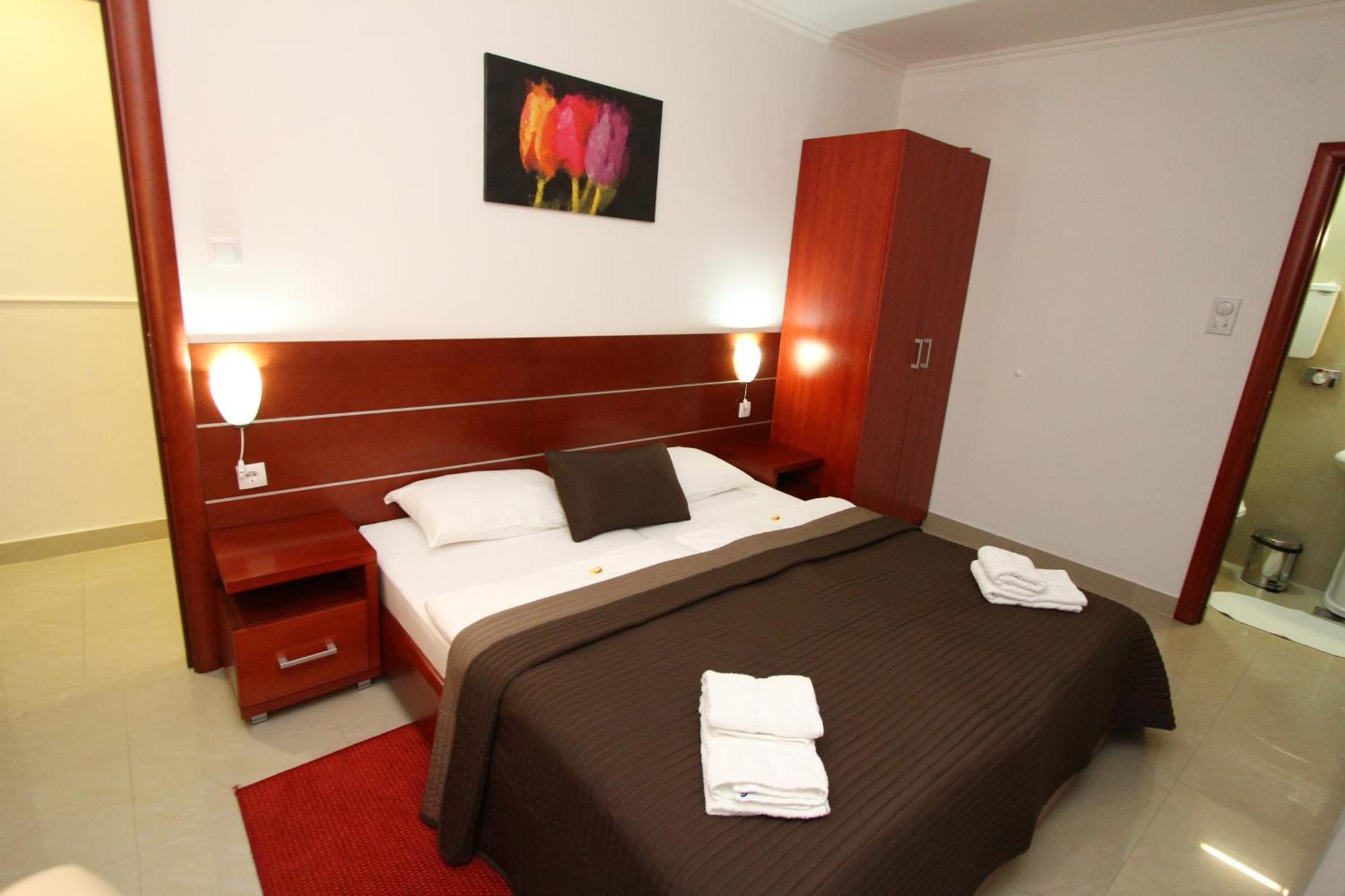 Guesthouse Villa Inn Суботиця Екстер'єр фото