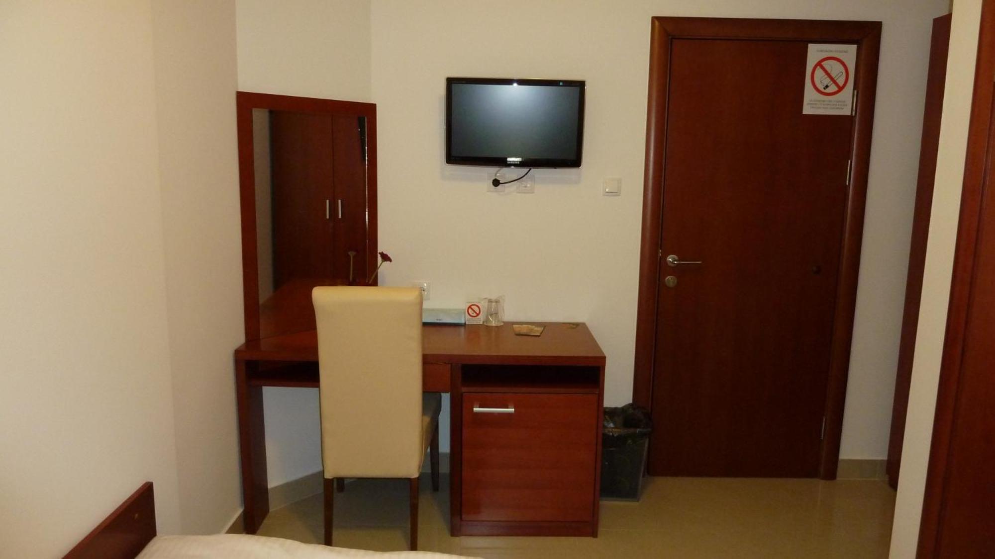 Guesthouse Villa Inn Суботиця Екстер'єр фото