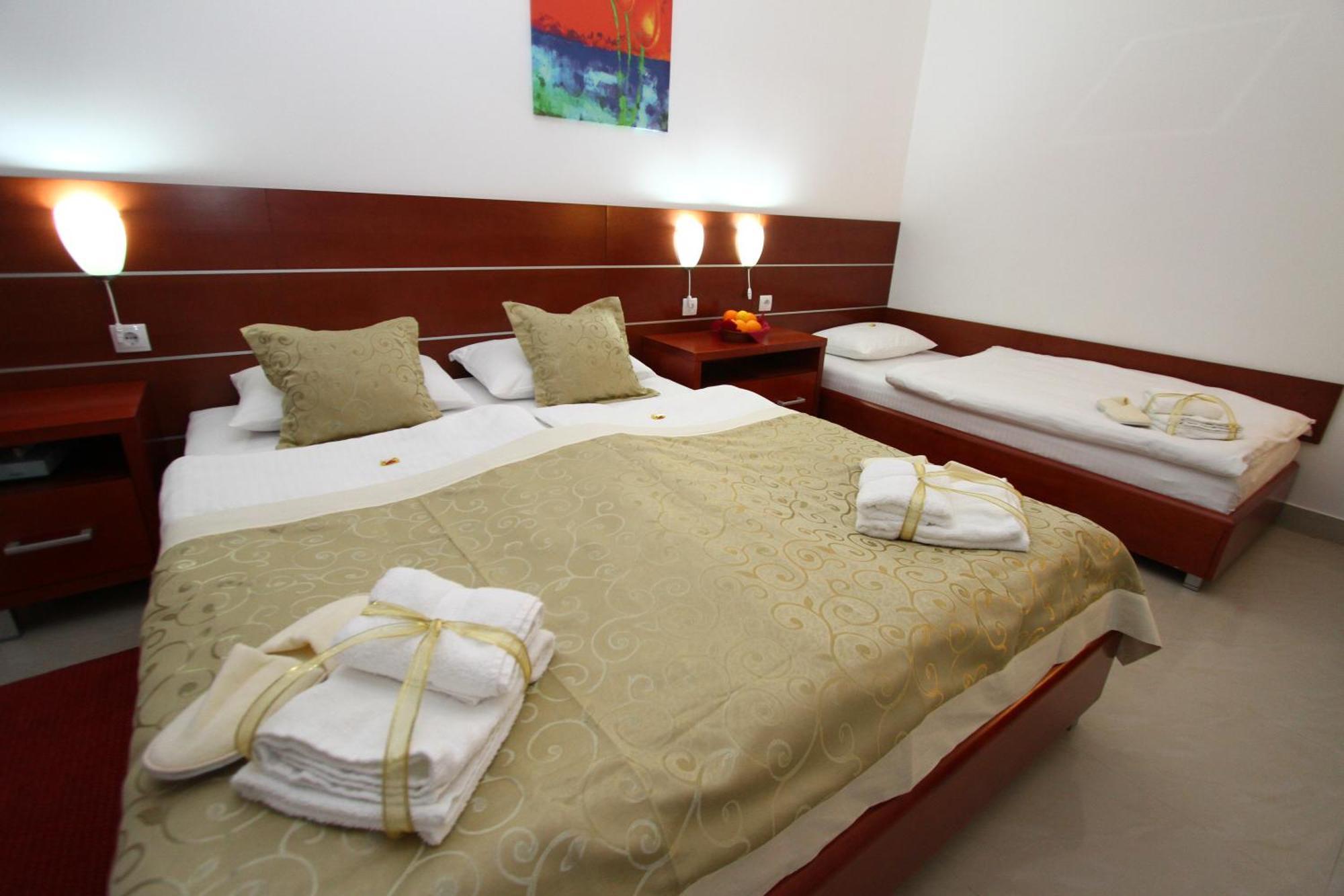 Guesthouse Villa Inn Суботиця Екстер'єр фото